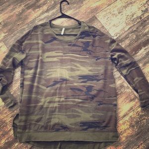 Camo oversized sweatshirt